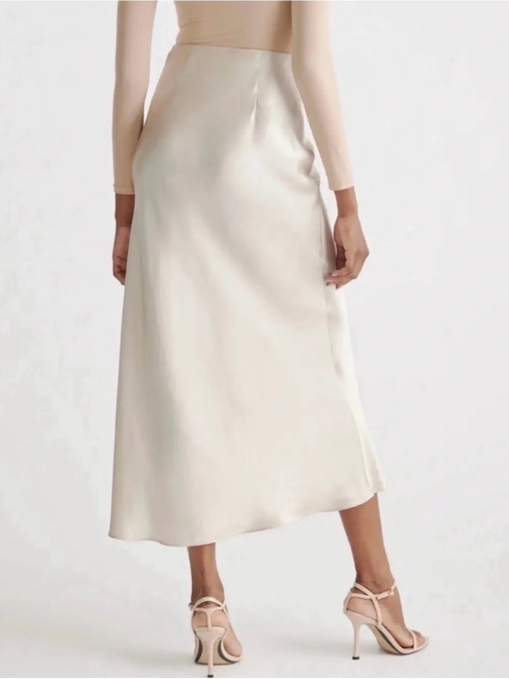 Quince Luxury Modern Feminine 100% Silk Champagne Satin Pull On Midi Skirt Sz M